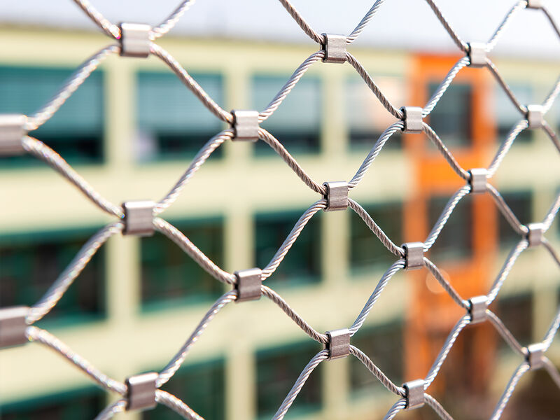 Applications | Railings with Mesh   Cablemesh.us